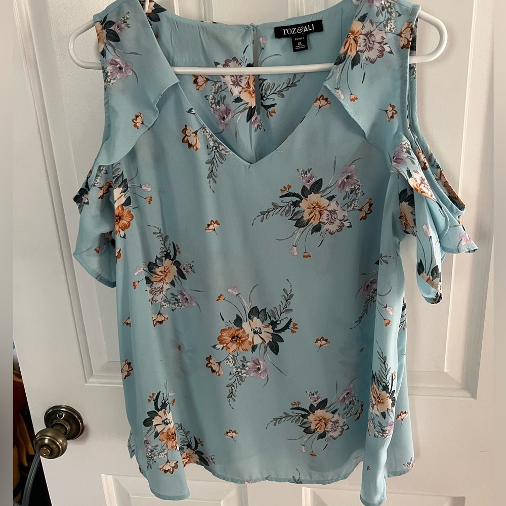 Roz & Ali Short Sleeve Blouse